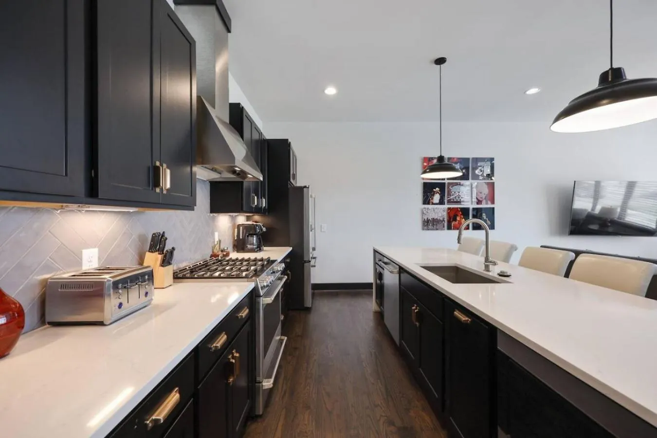 Two Townhomes- Rooftop Lounge- Hot Tub- City Views Nashville